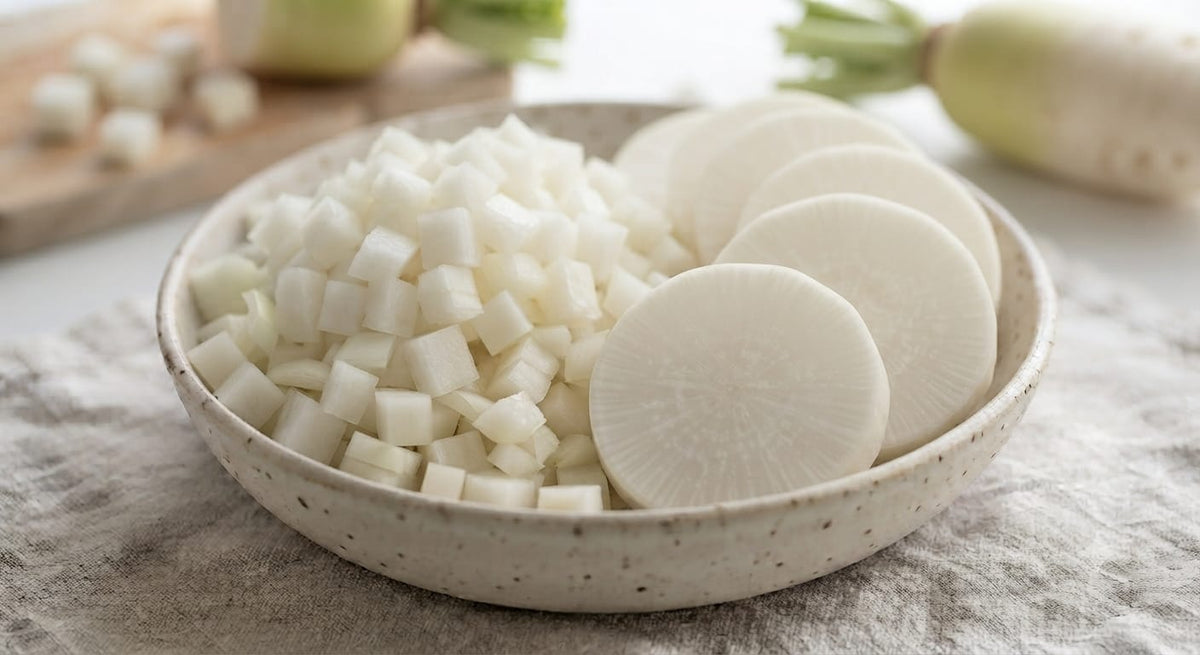 Cut Radish کٹی ہوئی مولی